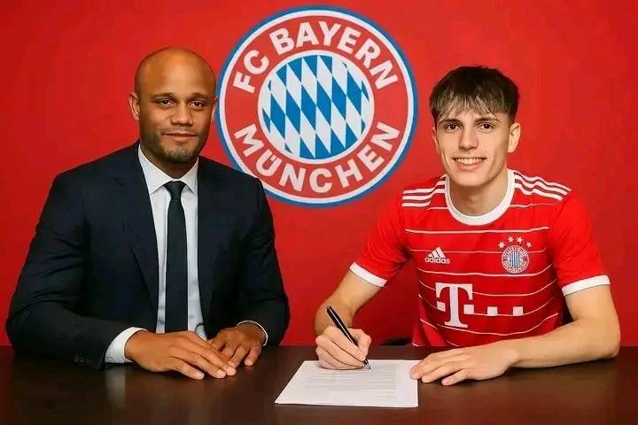TRANSFER-BOMBE! Der FC Bayern München hat die Mega-Verpflichtung offiziell bestätigt: Der argentinische Torjäger und Flügelstar von Manchester United unterschreibt einen Fünfjahresvertrag beim Rekordmeister! Ein Deal, der nicht nur die Bundesliga erschüttert, sondern auch international für Schlagzeilen sorgt. Mit seiner Schnelligkeit, Torgefahr und Kreativität soll er Bayerns Offensive auf ein neues Level heben. Fans sind elektrisiert, Experten sprechen vom nächsten Champions-League-Statement! ⚽