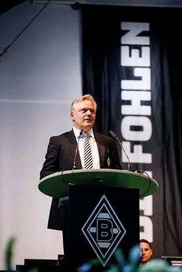 GLADBACH-SCHOCK-BOMBE! Totales Chaos in Mönchengladbach! Borussia steht am Abgrund – ein stolzer Verein kurz vor dem Abstieg und dem völligen Zusammenbruch! ⚠️ Der Geist ist verschwunden, der Kampf fehlt, und die Fans sind außer sich vor Wut! Heute Abend geht es nicht nur um ein Spiel – es geht um das Überleben, den Stolz und die Seele von Borussia! ⚔️ Keine Gnade, keine Ausreden – nur Blut, Schweiß und purer Wille können diesen Verein jetzt retten! Die Fans fordern Kämpfer, keine Mitläufer! Jetzt oder nie!