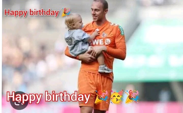 Ein Jahr voller Liebe und Lachen – genau das beschreibt das vergangene Jahr im Hause Schwäbe. Der Torwart des 1. FC Köln, Marvin Schwäbe, und seine Ehefrau feiern voller Freude den ersten Geburtstag ihrer kleinen Tochter – ein Moment voller Emotionen, Dankbarkeit und Zärtlichkeit.