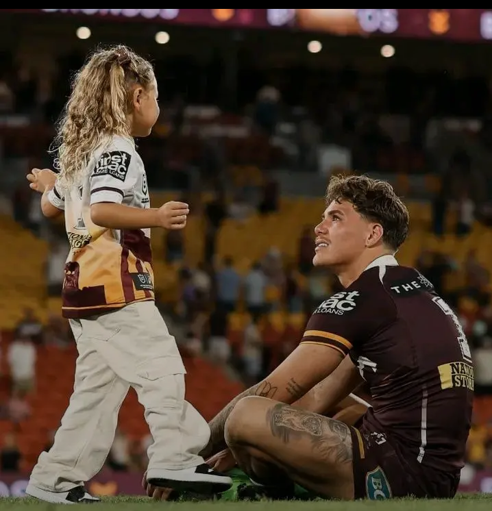 After an intense 80 minutes in the Come Back match, @Walshyy07 was all smiles watching his daughter’s joyful face. She sweetly said, “Dad, we’re not done yet; we’ll wait for next week to celebrate.” What a heartwarming moment between father and daughter, filled with love and hope. Such a lovely picture capturing the bond and anticipation. Truly special to see these moments at #SuncorpStadium supporting the #BrisbaneBroncos in the #NRL. A beautiful reminder of family and passion in sport.