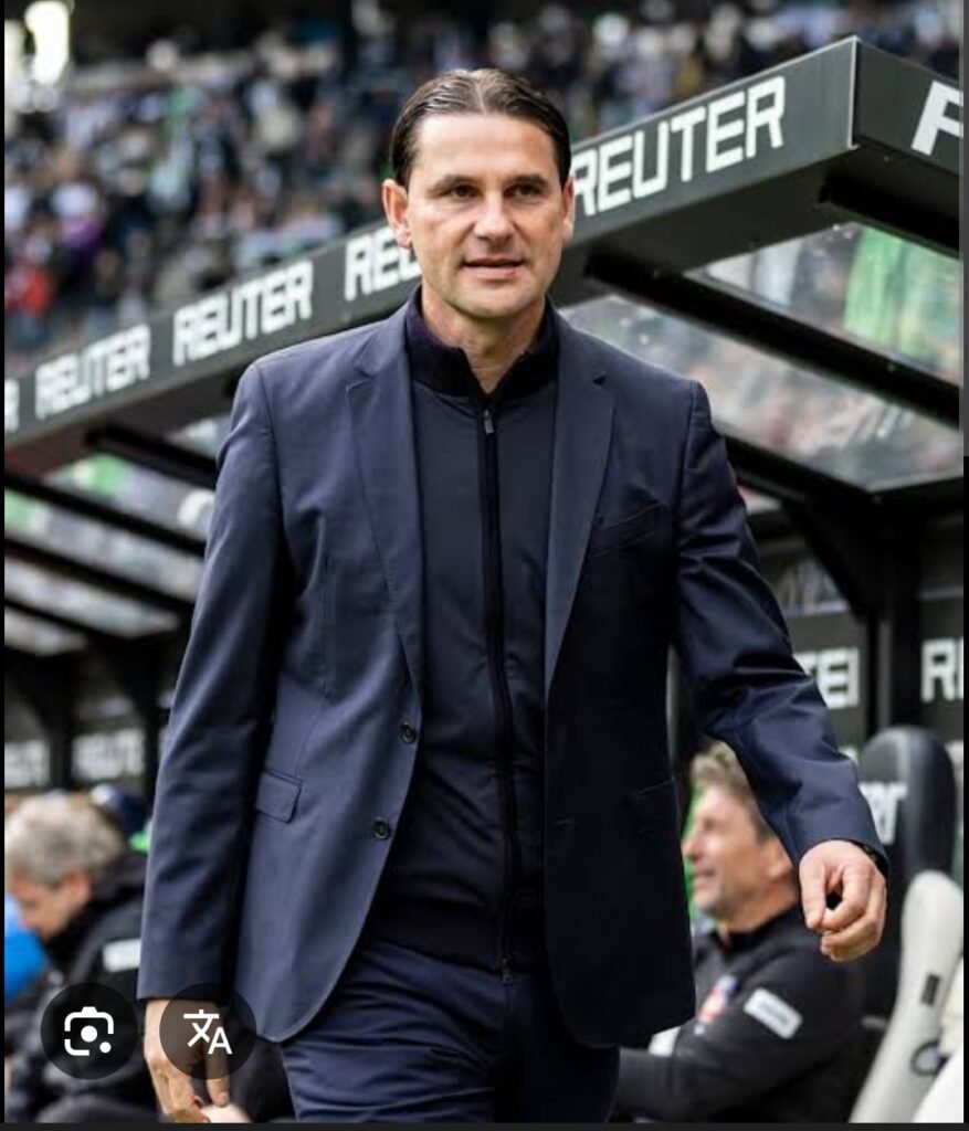 Herzzerreißende Nachrichten erschüttern Borussia Dortmund und die Fußballwelt: Gerardo Seoane, ehemaliger Trainer und eine wahre Legende von Mönchengladbach, wurde mit einer schweren Erkrankung ins Krankenhaus eingeliefert. Die gesamte Fußballgemeinschaft steht unter Schock – ein Mann, der Borussia einst zum Ruhm führte, kämpft nun seinen härtesten Kampf abseits des Spielfelds. Fans in ganz Deutschland zünden Kerzen an und senden Gebete in der Hoffnung, dass…