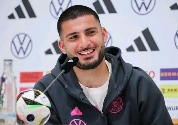 STUTTGART EXPLODIERT VOR SCHOCK! Deniz Undav hat ein unfassbares Angebot von 105 MILLIONEN PFUND arabischer Investoren abgelehnt – pure Loyalität, pure Leidenschaft! ❌ „Ich würde für dieses Wappen sterben!“ ❤️ hallte wie Donner durch Europa! ⚡ Fans weinen, Experten sind erstarrt – Deutschlands Held schreibt die Bedeutung von Liebe und Treue im Fußball neu! ⚽ Kein Geld, kein Ruhm – nur Herz und Stolz! ❤️ Die Fußballwelt steht still, sprachlos vor Undavs unerschütterlicher Hingabe! ️ VfB-Legende für immer – Loyalität fürs Leben! ️