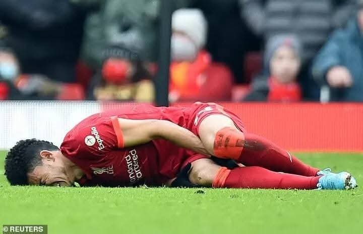 Flügelspieler Luis Díaz steht dem Rekordmeister nicht zur Verfügung. Der Kolumbianer klagte zuletzt über anhaltende Muskelkrämpfe sowie starke Migräne