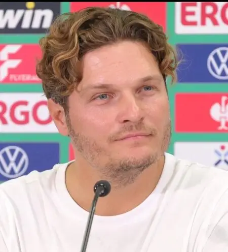 DORTMUND IN EMOTIONALER AUSNAHME! Was JETZT um Edin Terzić passiert, lässt ganz Fußball-Deutschland beben! Borussia Dortmund steht Kopf – der Mann, den alle „Herzenscoach“ nennen, sorgt für eine Wendung, mit der niemand gerechnet hat! Hinter den Kulissen brodelt es, die Mannschaft rückt zusammen, und plötzlich zeigt sich: Terzić ist mehr als nur ein Trainer – er ist das Herz des BVB! ❤️ Fans weinen, Spieler kämpfen, Legenden melden sich zu Wort – was in Dortmund passiert, sprengt alle Grenzen! ⚡ Deutschland fragt sich: Wird dies der Moment, der alles verändert?