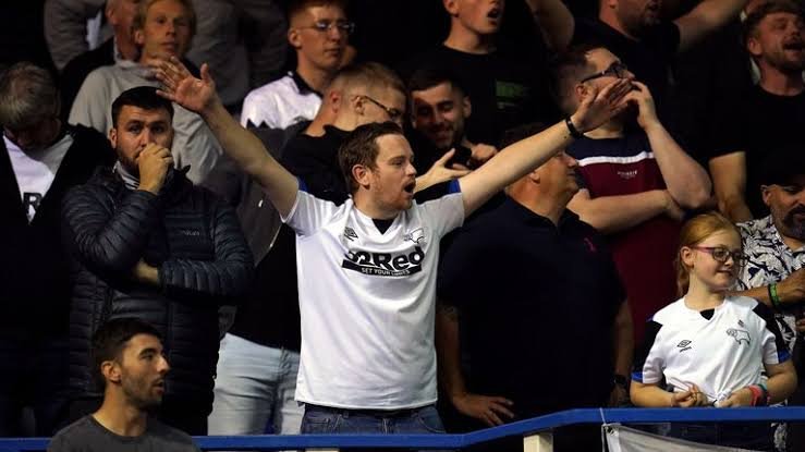 Derby County fans have been left stunned this afternoon after shocking transfer news rocked the club just weeks before a crucial stretch in their campaign. Reports emerging from multiple sources suggest that one of the team’s most influential players could be on the verge of an unexpected move away from Pride Park.