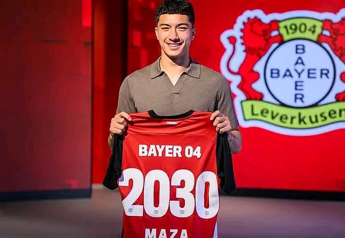 German-Moroccan sensation Ibrahim Maza, erst 20 Jahre alt, setzt ein kraftvolles Ausrufezeichen für Bayer Leverkusen: Mit aufeinanderfolgenden, spielentscheidenden Assists in Champions League und Bundesliga sowie einem eiskalt vollendeten Siegtreffer im DFB-Pokal präsentiert sich der Youngster als neuer Motor im offensiven Mittelfeld. Seine Dynamik, Reife und Fähigkeit, große Momente zu prägen, machen ihn zu einem der aufregendsten Talente der Saison und stärken Leverkusens Titelambitionen auf mehreren Fronten zugleich.
