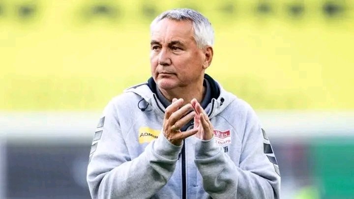 ░R░B░ ░L░E░I░P░Z░I░G░ Traurige Nachrichten bei RB Leipzig: Ex-Trainer Peter Pacult im Krankenhaus RB Leipzig und die Fußballwelt sind in Sorge um einen ihrer ehemaligen Trainer: Peter Pacult, der von 2011 bis 2012….