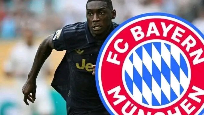 💥🔥 TRANSFER-BOMBSHELL IN MÜNCHEN! 🔥💥 Der FC Bayern sprengt den Markt 💣 und holt Randal Kolo Muani für 60 Millionen Euro 💰⚽. Der französische Nationalstar 🇫🇷 landet mit Tempo 💨, Power 💪 und Titelhunger 🏆 in der Allianz Arena 🏟️. Pressing-Monster 😤, Tiefenläufer 🚀, Torjäger 🎯 – sofortige Wirkung ist Pflicht ⏱️. Trainer 👔 und Bosse 🧠 schwärmen, Fans träumen 😍. Ein Statement-Deal 📣, der Rivalen erzittern lässt 😱, den Titelkampf entfacht 🔥 und Europas Bühne zum Beben bringt 🌍⚡. Bayern meint es ernst. Jetzt. 🔴⚪