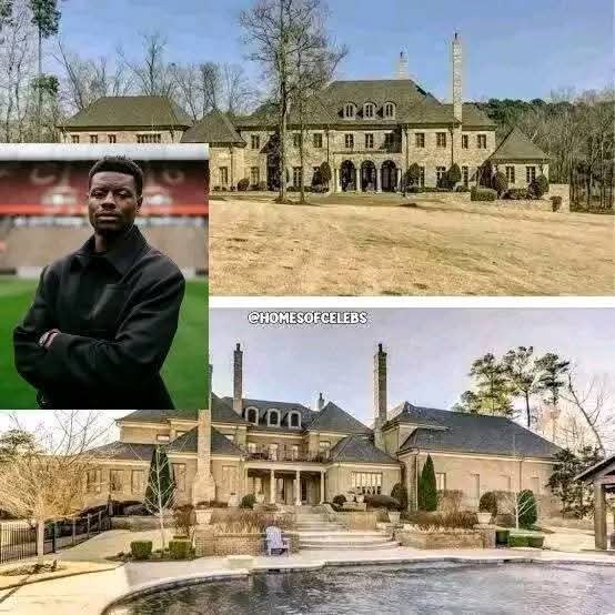 Direkt nach der Unterzeichnung seines Vertrags verzichtete Ache auf seinen gesamten Unterzeichnungsbonus von 2,9 Millionen Euro