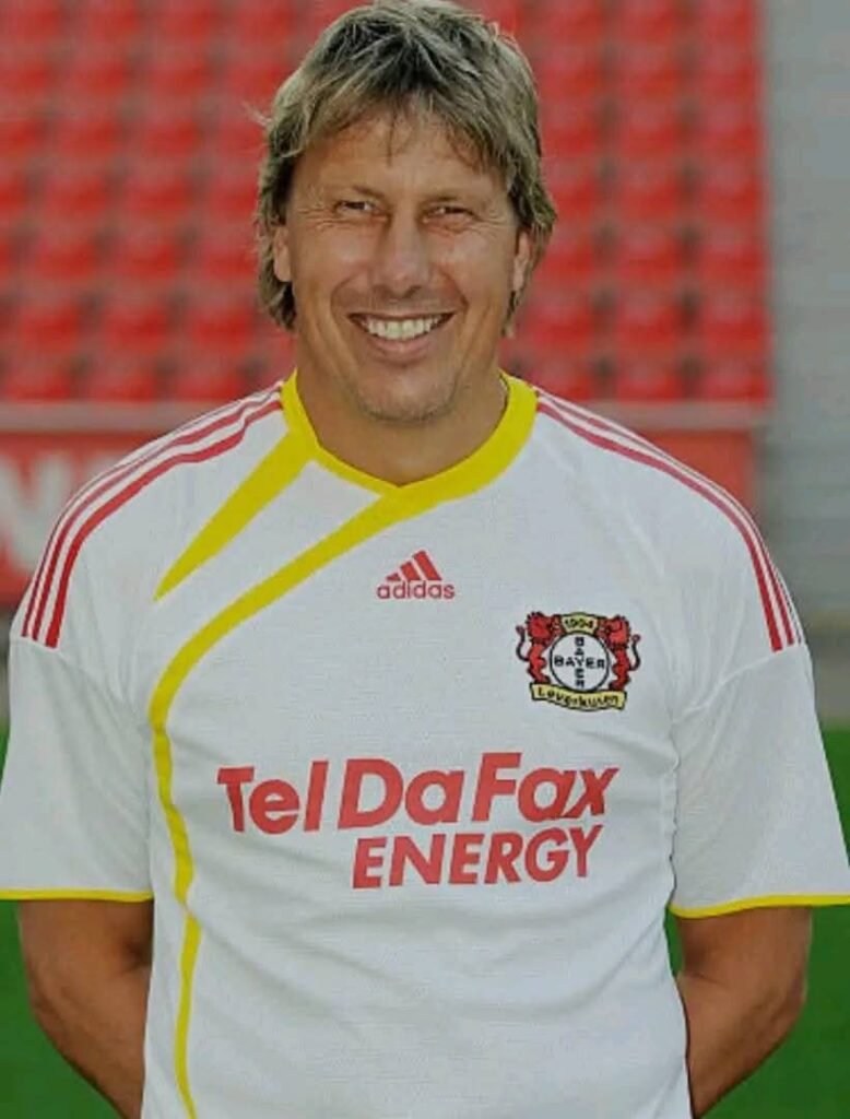 Vom Kult-Keeper zum Busfahrer: Die überraschende Lebensgeschichte von Rüdiger Vollborn