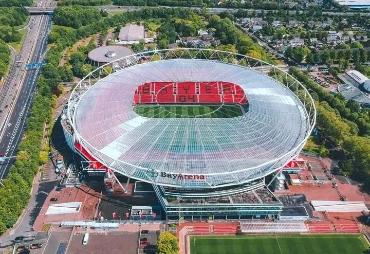 Bayer Leverkusen stellt 770-Millionen-Dollar-Projekt zur High-Tech-Modernisierung der BayArena vor