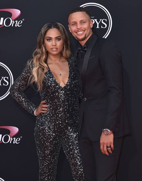 BREAKING NEWS FROM SAN FRANCISCO: Stephen Curry facing an emotional family emergency — Warriors react immediately