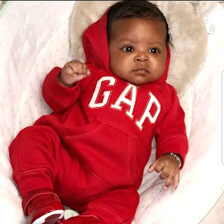 SHOCKING BOMBSHELL: Coventry City hero Frank Onyeka unleashes pure joy—his wife has just given birth to twins! The midfield destroyer turned super-dad posts emotional snaps: “God doubled the blessing! Our beautiful boy and girl are finally here!” Sky Blues fans explode in celebration. From tearing up Championship midfields to cradling newborns—Onyeka’s life just hit god-mode. Double the love, double the chaos. Coventry rejoices! 🔴⚪👶👶