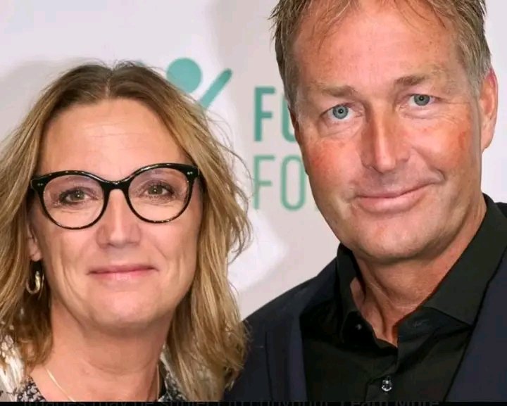 „Zwei Jahrzehnte, eine Liebe: Bayer-Leverkusen-Trainer Kasper Hjulmand feiert mit Partnerin Vibeke 20-jähriges Jubiläum – Fans……,…………..