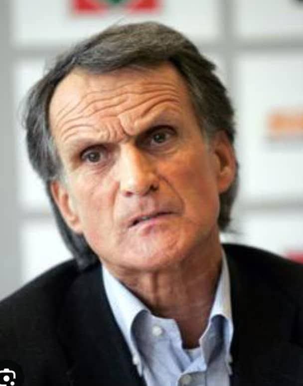 1. FC KÖLN SCHOCK-BOMBE! 💥💣 Die Fußballwelt steht unter Schock! 😱💔 Vereinsikone Wolfgang Overath, das schlagende Herz des 1. FC Köln, wurde mit…………………………