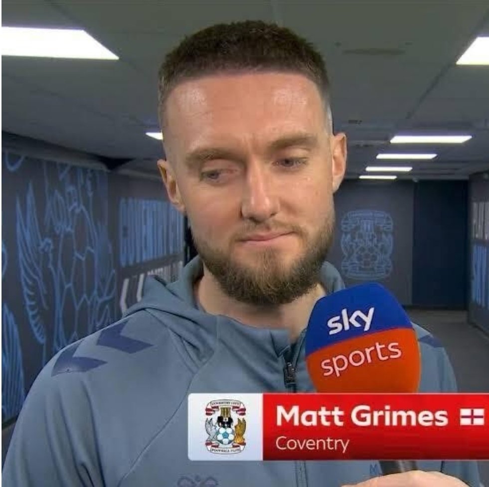 The Coventry City midfielder delivered a calm, thoughtful discussion that quickly struck a chord with supporters, particularly when he spoke about leadership, standards, and the mentality needed to compete in the unforgiving environment of the EFL Championship.