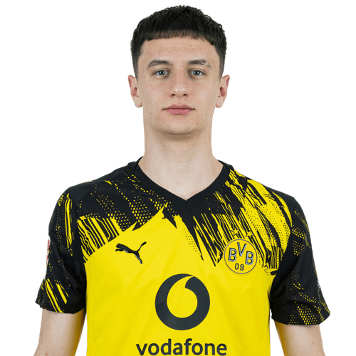 💔🚨 BOMBE: Luca Reggiani WIRD VON Borussia Dortmund UNTERSTÜTZT! 💛🖤 In einer kraftvollen und emotionalen Demonstration der Geschlossenheit hat sich die gesamte Borussia-Dortmund-Gemeinschaft in einem entscheidenden Moment hinter Luca Reggiani gestellt. Fans, Spieler und Vereinslegenden stehen fest zusammen und senden eine klare Botschaft von Loyalität und Stärke. Die Atmosphäre ist intensiv, bewegend und unvergesslich – ein weiterer Beweis dafür, dass Dortmund mehr als nur ein Verein ist, sondern eine Familie, die niemals ihre eigenen im Stich lässt.