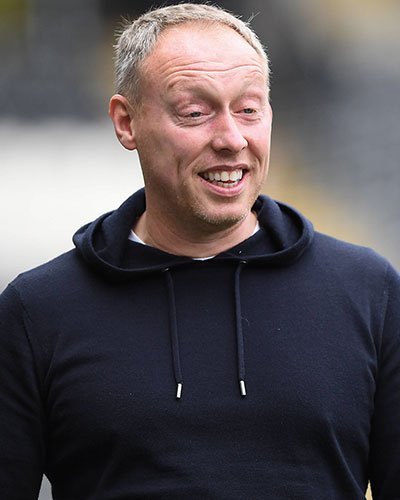 Steve Cooper Takes Charge at Leeds United – A Bold Gamble for the Whites
