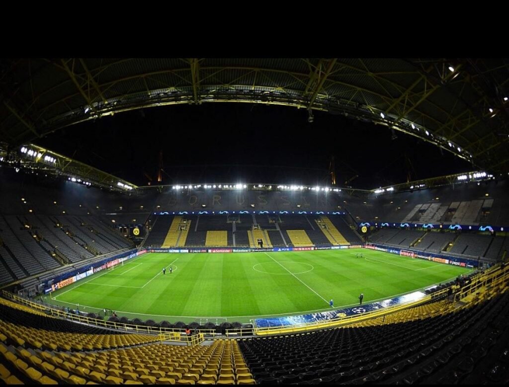 „Das verändert alles in Dortmund…“ Das hat niemand kommen sehen. Was zunächst als leise Spannungen hinter den Kulissen bei Borussia Dortmund begann, hat sich inzwischen zu einer Situation entwickelt, die den gesamten Verein und seine Fans erschüttert.