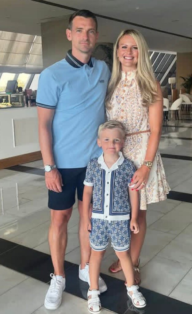 HEARTWARMING SCENES IN DERBY: Fans, Players, and Club Unite in Emotional Show of Support for Beloved Derby County Icon Craig
