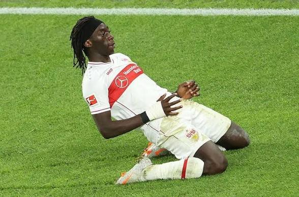 Vom Talent zur Konstanz beim VfB Stuttgart — Tanguy Coulibaly gestaltet seinen eigenen, von Entschlossenheit geprägten Weg in der MHPArena Stuttgart.