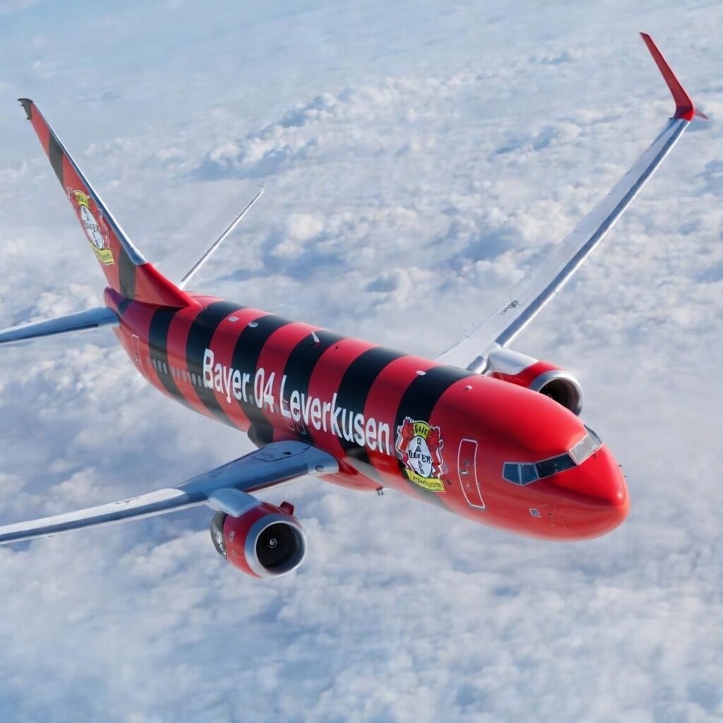 🚨 SCHOCKMELDUNG: Bayern Leverkusen FLUGZEUG IN GEFAHR – SIGNAL VERLOREN BEI TURBULENZEN! 🚨 Drama in der Luft! Ein Flugzeug mit Spielern von Bayern Leverkusen geriet auf dem Rückflug in heftige Turbulenzen, bevor der Kontakt plötzlich abbrach. Minuten voller Angst erschütterten Fans weltweit. Erste Berichte deuten auf ein technisches Problem hin. Während die Lage unklar bleibt, wächst die Sorge bei Bayern Leverkusen – denn die möglichen Folgen könnten im Sport alles verändern. Hoffnungen und Gebete richten sich nun auf eine sichere Landung. ✈️💔