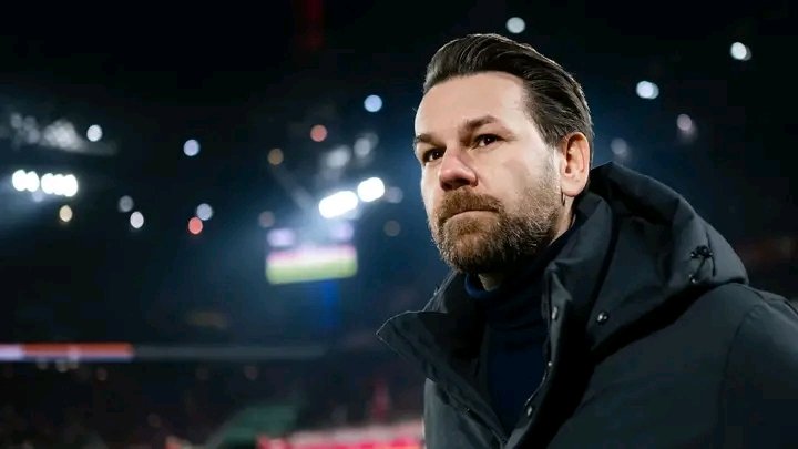 🚨 Der Umbruch beim 1. FC Köln nimmt weiter Fahrt auf! 🔴⚪ Sportchef Kessler hat nun offenbart, auf welchen Positionen der Effzeh im kommenden Sommertransferfenster dringend Verstärkung benötigt. Nach einer intensiven Analyse der vergangenen Saison arbeitet die Vereinsführung bereits an gezielten Verpflichtungen, um den Kader konkurrenzfähiger und breiter aufzustellen. Die Fans dürfen gespannt sein, welche neuen Gesichter bald in Köln aufschlagen werden. Fest steht: Der FC plant ambitioniert für die Zukunft! 👀🔥