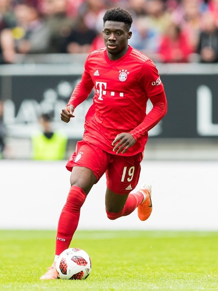 *Alphonso Davies* fällt 4-5 Wochen mit einer linken Hamstring-Verletzung aus, die er gegen PSG erlitt. Schlechtes Timing: Die WM 2026 startet in 5 Wochen. Kanadas Linksverteidiger und Bayerns Tempo-Maschine verpasst Saisonende und Vorbereitung. Für Bayern wird die linke Seite ohne ihn und Guerreiro dünn.