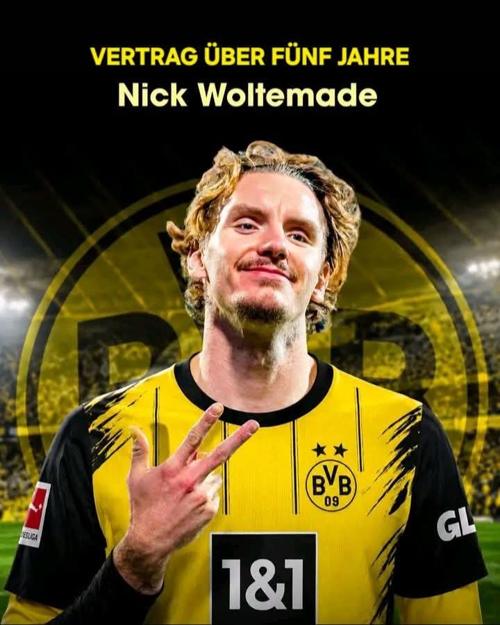 DEAL PERFEKT: Borussia Dortmund verpflichtet Nick Woltemade Borussia Dortmund hat auf dem Transfermarkt ein deutliches Ausrufezeichen gesetzt. Der BVB hat die Verpflichtung von Nick Woltemade perfekt gemacht und sich damit die Dienste eines der spannendsten deutschen Offensivspieler gesichert. Mit dem Transfer unterstreichen die Dortmunder einmal mehr ihren Anspruch, junge, entwicklungsfähige Talente zu fördern und gleichzeitig die Mannschaft für die kommenden Jahre nachhaltig zu verstärken. Woltemade gilt seit Jahren als außergewöhnliches Talent. Dank seiner Größe, seiner technischen Fähigkeiten und seiner Spielintelligenz kann er sowohl als Mittelstürmer als auch in einer etwas zurückgezogenen Rolle eingesetzt werden. Genau diese Vielseitigkeit machte ihn zu einem begehrten Spieler auf dem Transfermarkt. Mehrere Vereine sollen Interesse gezeigt haben, doch letztlich entschied sich der Angreifer für den Wechsel nach Dortmund. Für Borussia Dortmund passt die Verpflichtung perfekt zur langfristigen Vereinsstrategie. Der Klub setzt seit vielen Jahren auf junge Spieler mit großem Entwicklungspotenzial, die sich unter professionellen Bedingungen zu internationalen Topspielern entwickeln können. Namen wie Erling Haaland, Jude Bellingham oder Jadon Sancho zeigen, welchen Weg der Verein in der Vergangenheit erfolgreich eingeschlagen hat. Nun soll Nick Woltemade das nächste Kapitel dieser Erfolgsgeschichte schreiben. Auch sportlich könnte der Neuzugang eine wichtige Rolle übernehmen. Trainer und Verantwortliche erhalten mit ihm eine zusätzliche Option für die Offensive. Seine Fähigkeit, Bälle festzumachen, Mitspieler einzusetzen und selbst torgefährlich zu werden, eröffnet dem BVB zahlreiche taktische Möglichkeiten. Besonders gegen tief stehende Gegner könnte Woltemade mit seiner Präsenz im Strafraum und seinem guten Kombinationsspiel zu einem entscheidenden Faktor werden. Die Fans reagierten unmittelbar nach Bekanntwerden des Transfers mit großer Begeisterung. In den sozialen Medien überwogen positive Kommentare. Viele Anhänger sehen in Woltemade einen Spieler, der perfekt zur Philosophie des Vereins passt und sich vor der beeindruckenden Kulisse des Signal Iduna Parks schnell weiterentwickeln kann. Die Erwartungen sind entsprechend hoch, doch gleichzeitig wissen viele Fans, dass junge Spieler Zeit benötigen, um ihr volles Potenzial auszuschöpfen. Für Woltemade beginnt nun ein neuer Abschnitt seiner Karriere. Der Wechsel zu Borussia Dortmund bietet ihm die Chance, sich auf höchstem Bundesliga-Niveau sowie im internationalen Wettbewerb zu beweisen. Gleichzeitig wächst der Konkurrenzkampf innerhalb des Kaders, was die Qualität der Mannschaft zusätzlich steigern dürfte. Mit dieser Verpflichtung sendet Borussia Dortmund ein klares Signal an die Konkurrenz. Der Verein investiert weiterhin gezielt in talentierte Spieler mit Zukunft und verfolgt konsequent seinen sportlichen Kurs. Sollte Nick Woltemade die in ihn gesetzten Erwartungen erfüllen, könnte sich dieser Transfer schon bald als einer der wichtigsten Bausteine für die Zukunft des BVB erweisen und den Fans viele unvergessliche Momente bescheren.