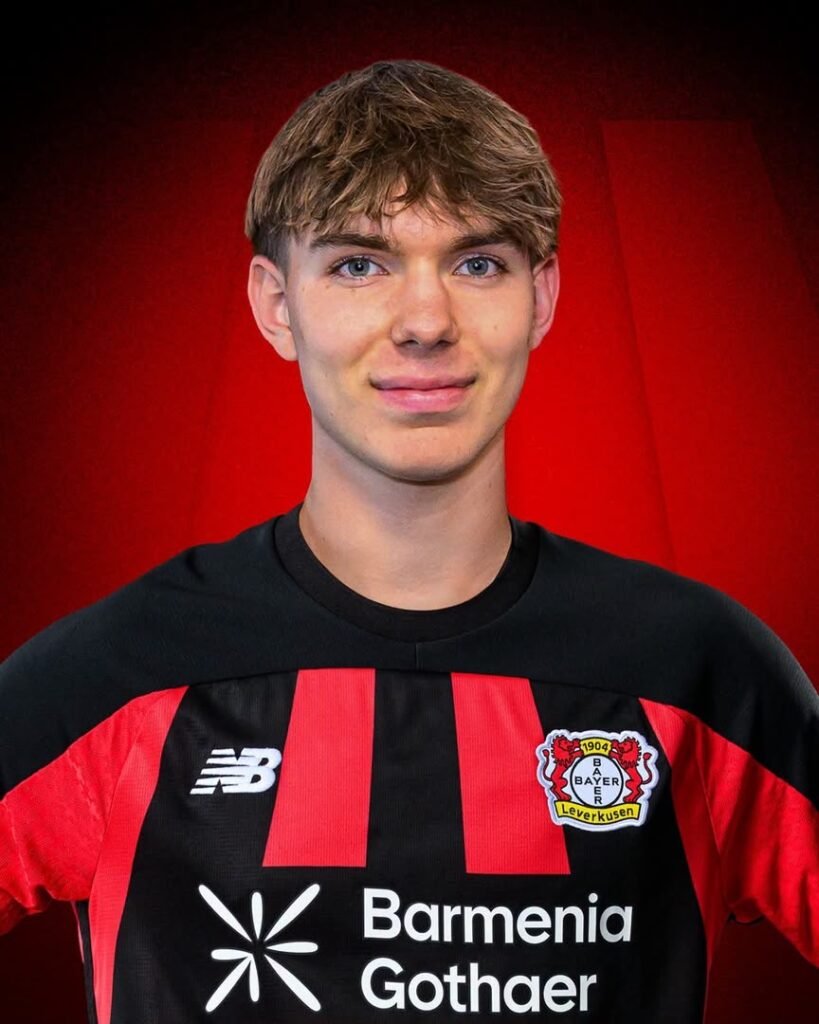 🚨🚨 Eilmeldung: Nach 10 Minuten muss Bayer 04 vorerst auf Kennet Eichhorn verzichten. Unsere Nummer 18 wurde mit R….